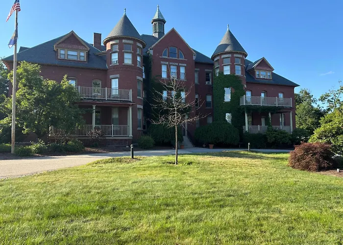 The Centennial Hotel