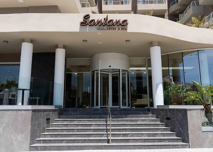 Hotel Santana