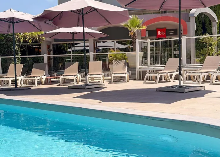 Ibis Ouest - A9