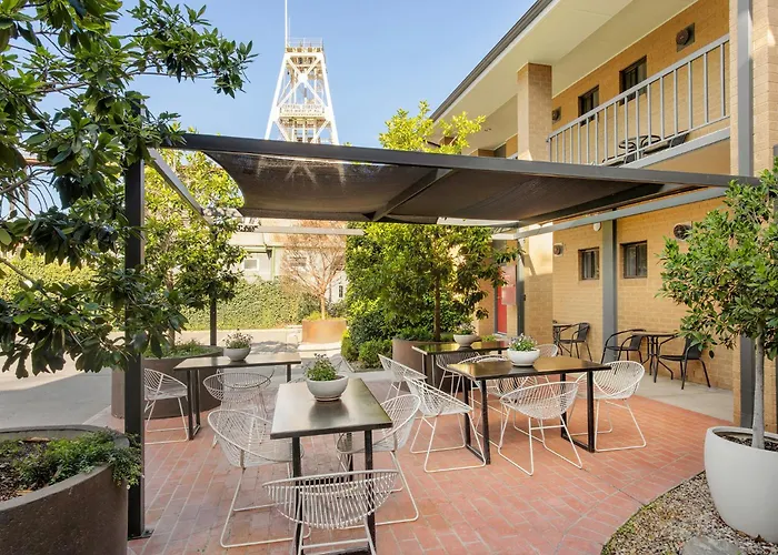 Central Deborah Motel
