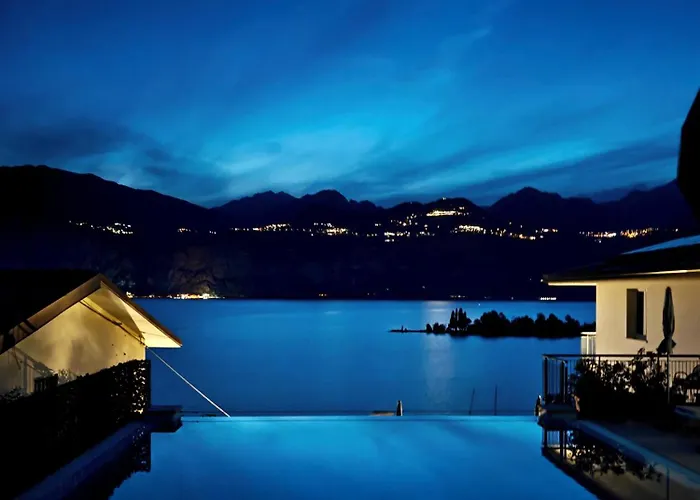 Hotel con piscina a Malcesine