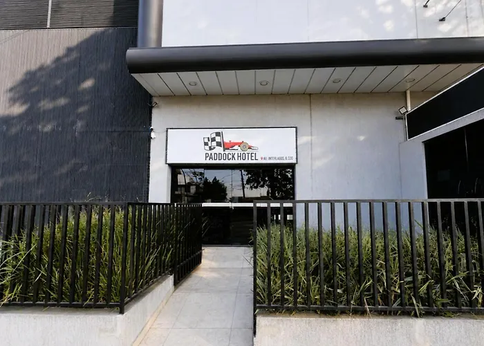 Hotel Paddock