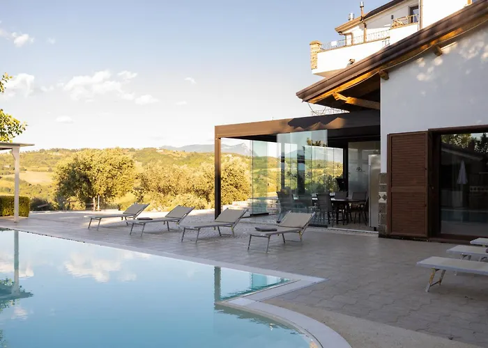 Villa Santoro ai TRE Ulivi con Piscina Privata