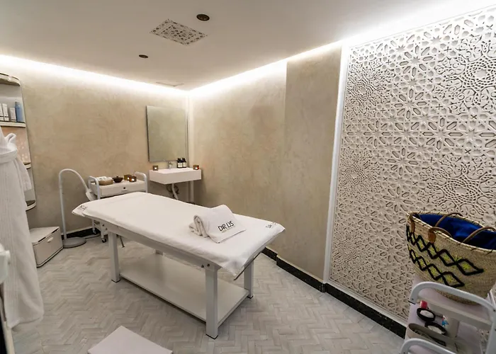 Dar Lys Luxury Riad & Spa