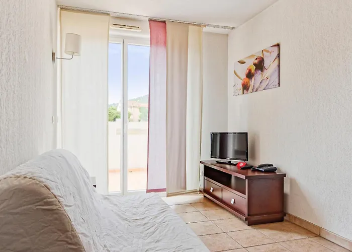Comfort Aparthotel Six-Fours