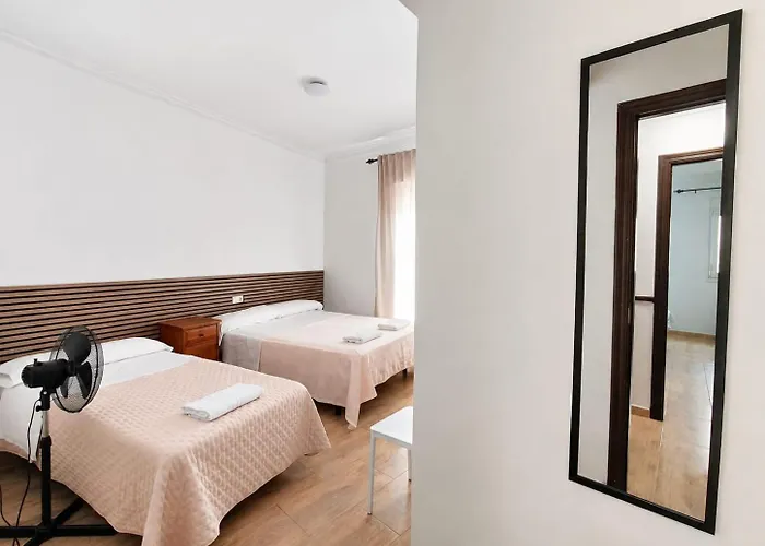 Hostal PILAS ALCARAYÓN