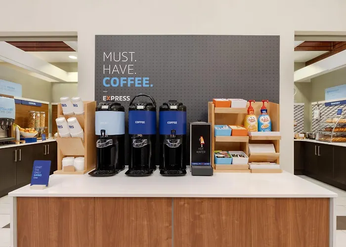Holiday Inn Express & Suites - Charleston By Ihg