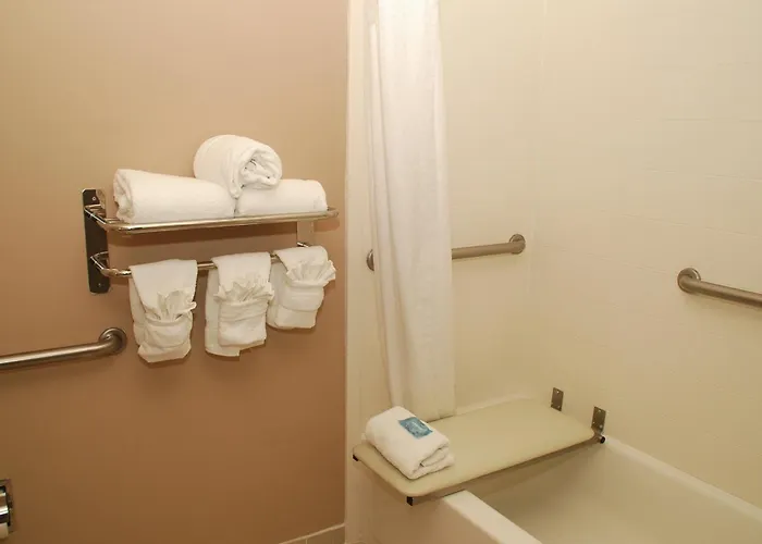 Holiday Inn Express Birmingham East By Ihg