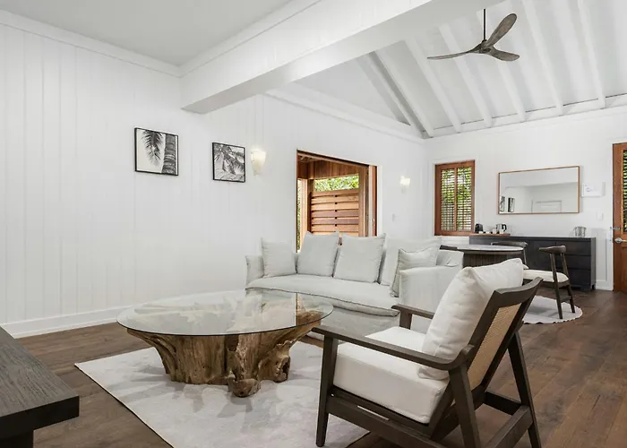 Como Parrot Cay