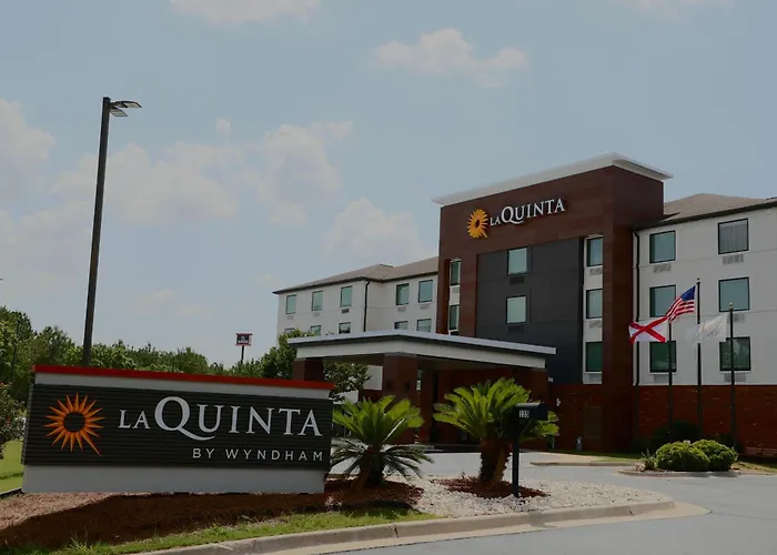 Sleep Inn & Suites Auburn Campus Area I-85