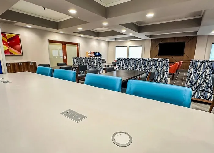 Holiday Inn Express By Ihg