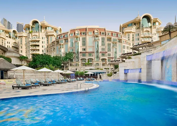 Swissôtel Al Murooj Dubai