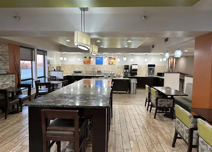 Holiday Inn Express & Suites Eden Prairie - Minneapolis By Ihg