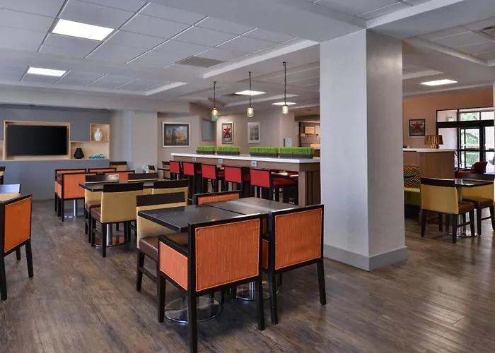Holiday Inn Express & Suites Austin North Central By Ihg