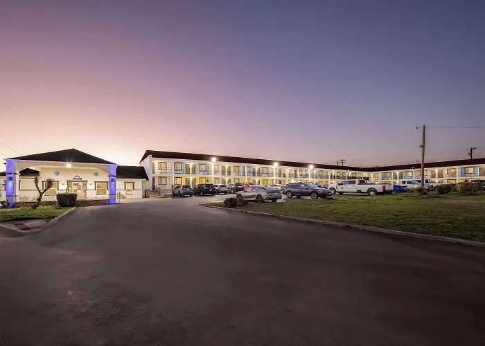 Days Inn By Wyndham Gainesville