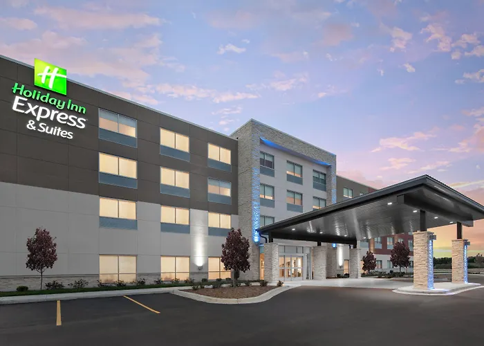 Holiday Inn Express & Suites - Elkhorn - Lake Geneva Area By Ihg