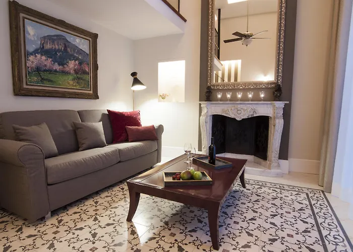 Hotel Gloria De Sant Jaume