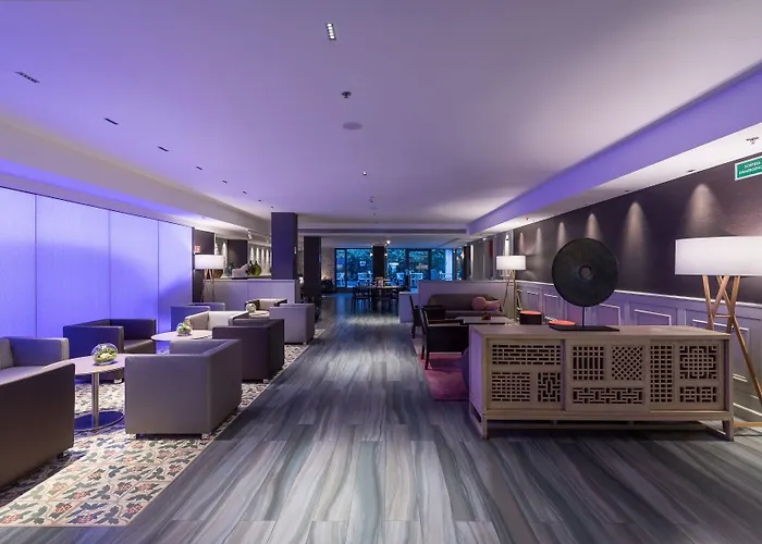 Catalonia Square 4* Sup