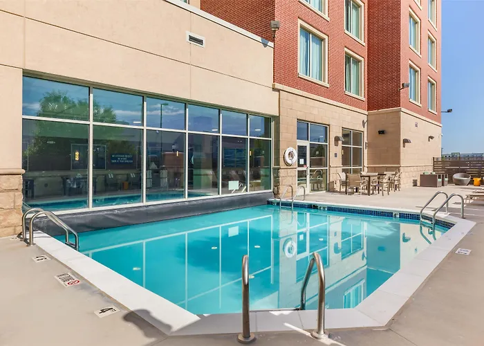 Denver Hotels With Pool