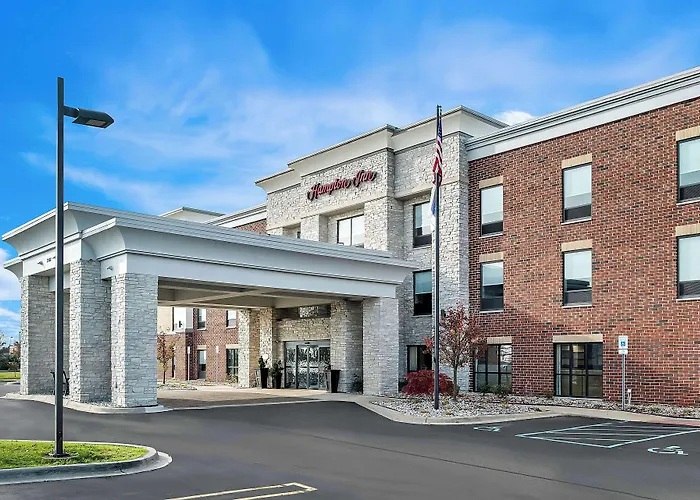 Auburn Hills Hotels With Pool