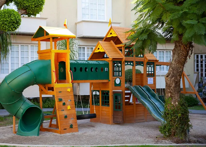 Plaza Camelinas Hotel