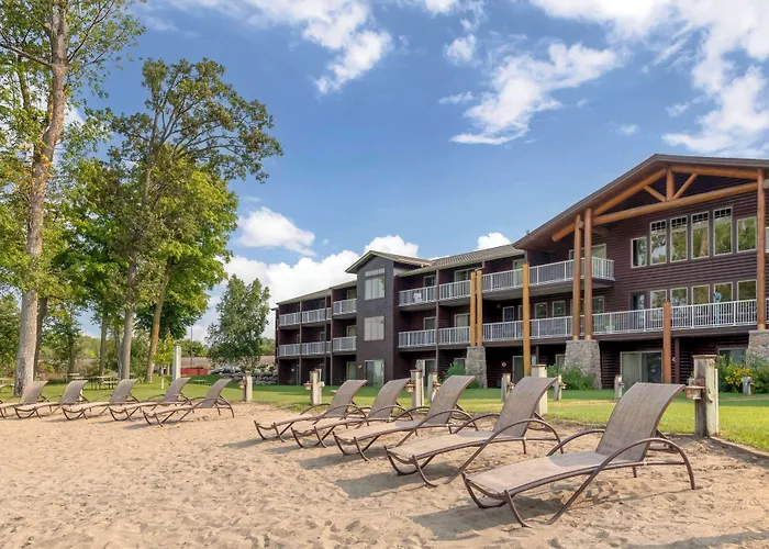 Best Western Premier The Lodge On Lake Detroit