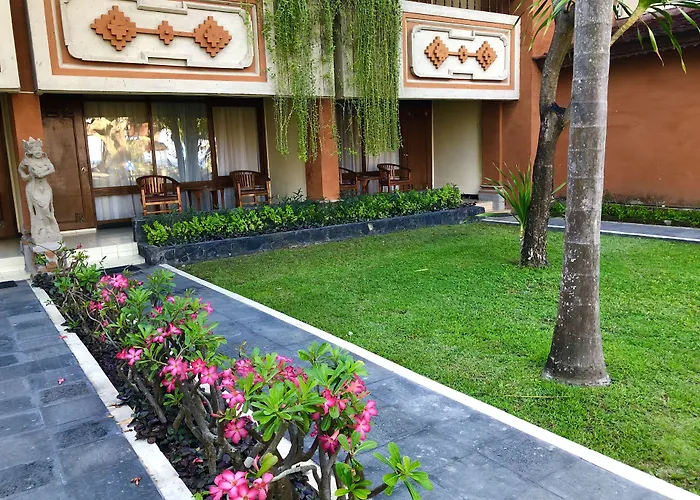 Inna Sindhu Beach Hotel & Resort