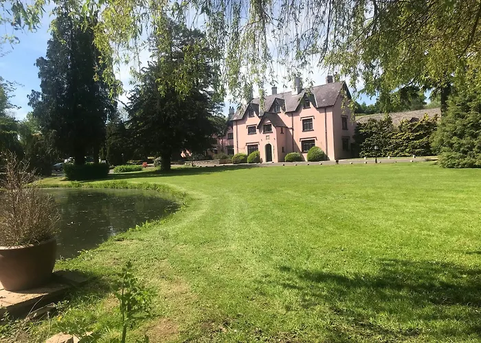 Cwrt Bleddyn Hotel & Spa