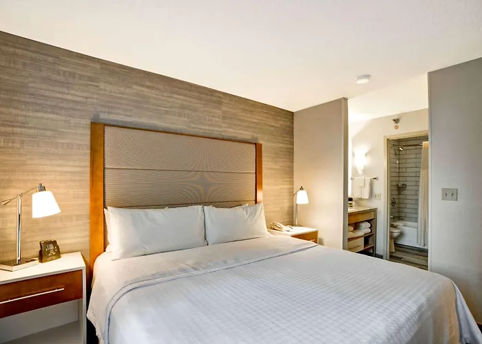 Homewood Suites By Hilton Chicago-Downtown
