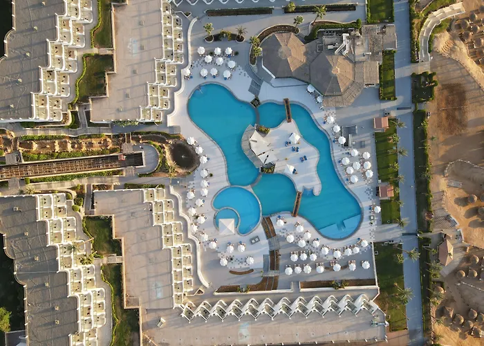 Safir Sharm Waterfalls Resort