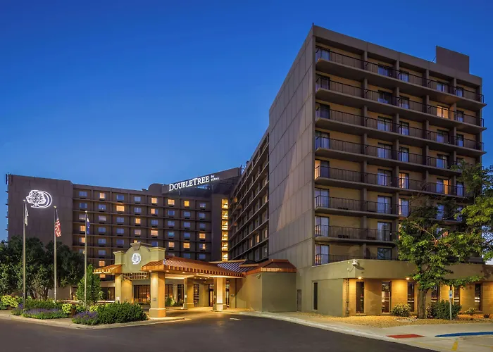 Doubletree By Hilton Hotel Denver