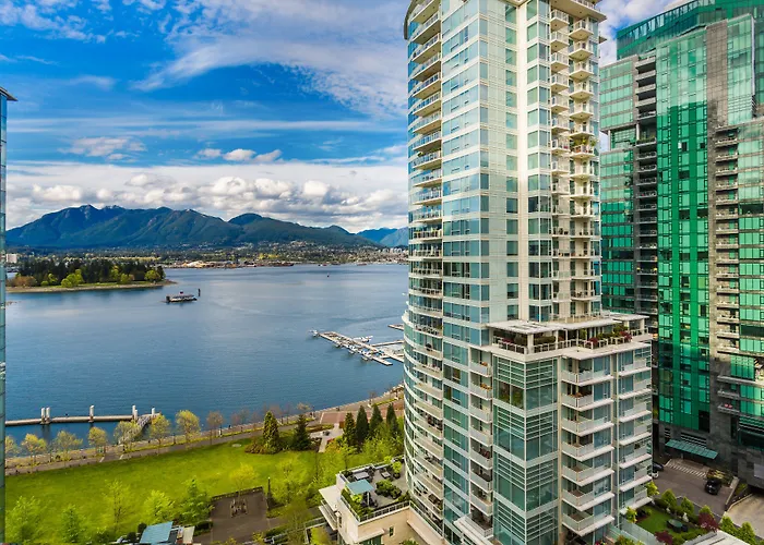 Pinnacle Hotel Harbourfront