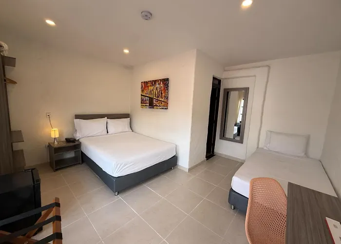 Hotel Vanguardia Natural