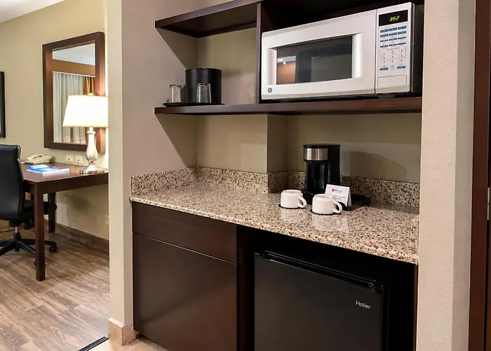 Best Western PREMIER Monterrey Aeropuerto
