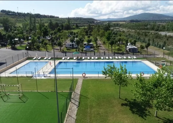 Sabiñanigo Camp&Hotel