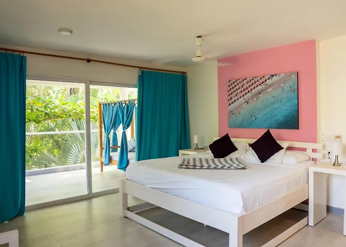 Blue Mango Beach Hotel Guachaca