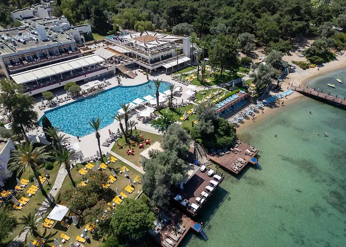 Doubletree By Hilton Bodrum Isil Club Ultra All-Inclusive Resort