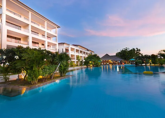 Peninsula Bay Resort