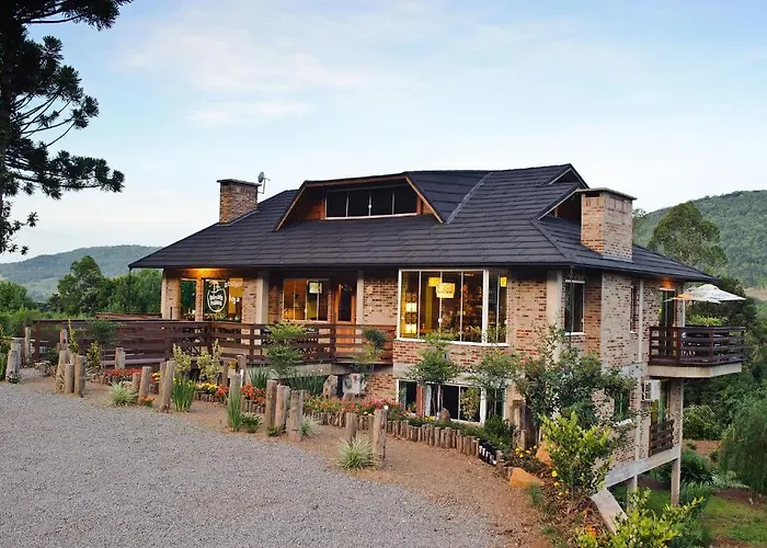 Bina's Haus Pousada, Cafeteria e Atelier