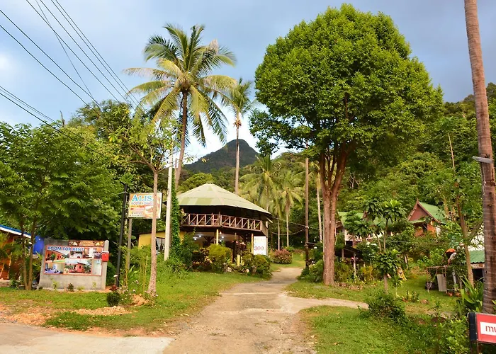 Tp Hut Bungalows
