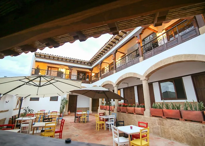 Plaza Medina Hotel