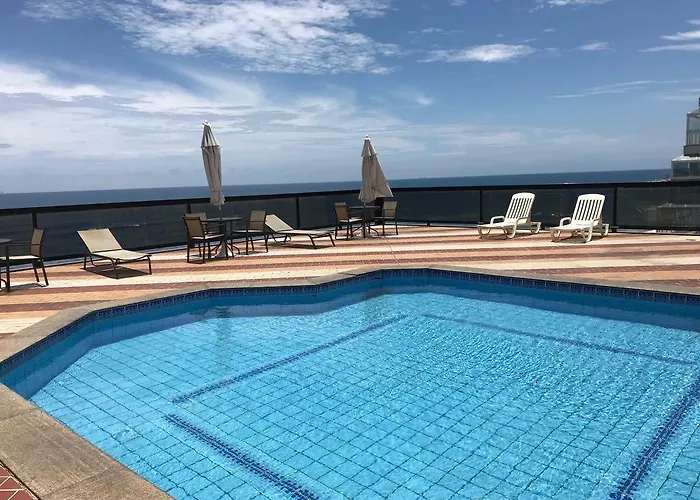 Flat No Pituba Sol 302 E 311