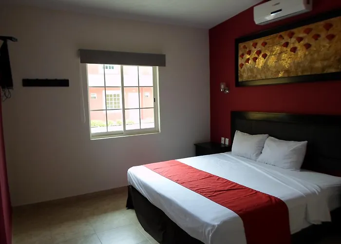 Hotel Montroi City