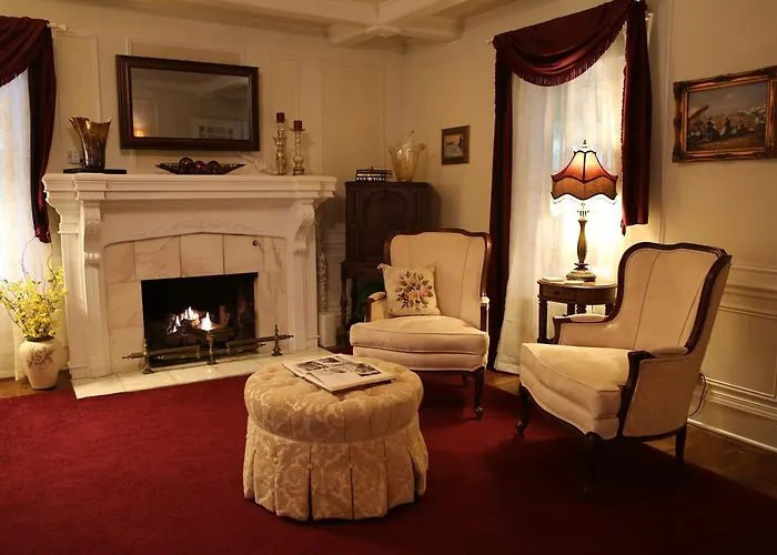 Martha'S Vineyard B & B