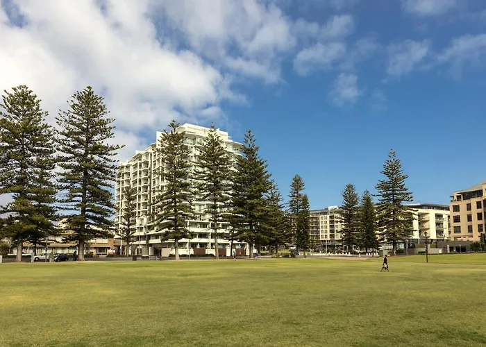 Oaks Glenelg Liberty Suites