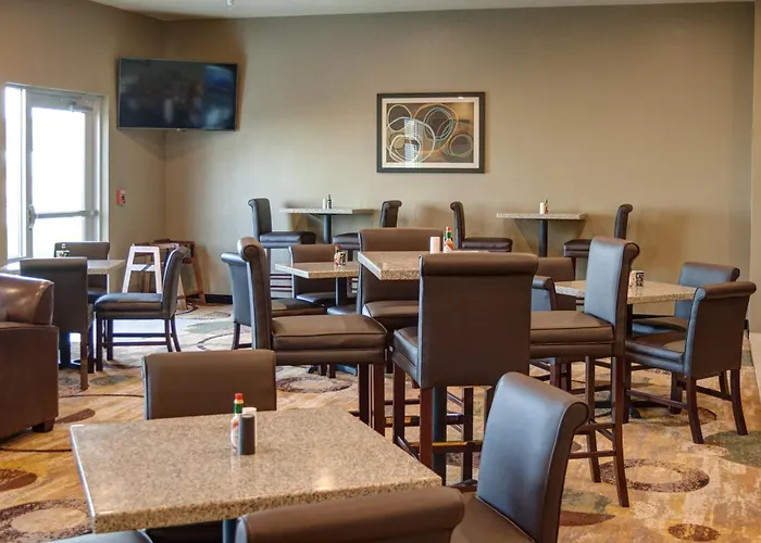 Cobblestone Hotel And Suites - Jefferson