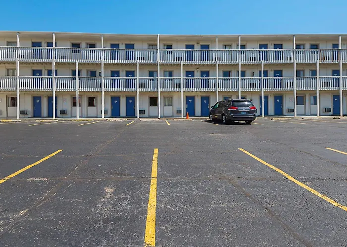 Motel 6-Blue Springs, Mo