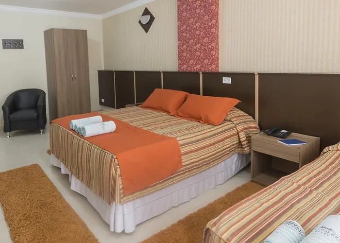 Monte Serrat Hotel