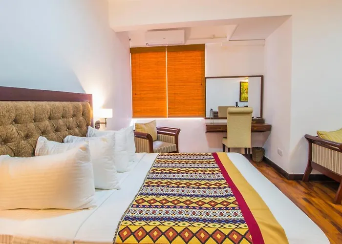 Pearl Royal Hotel, Colombo