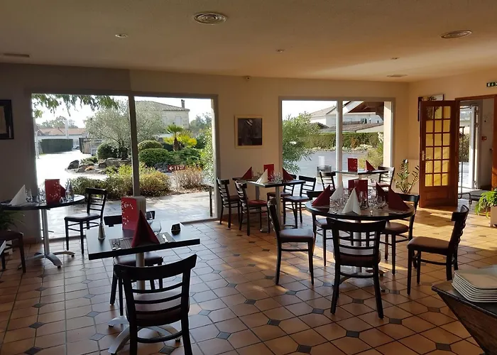 Hôtel Restaurant Les Bruyères Saint-Médard-en-Jalles